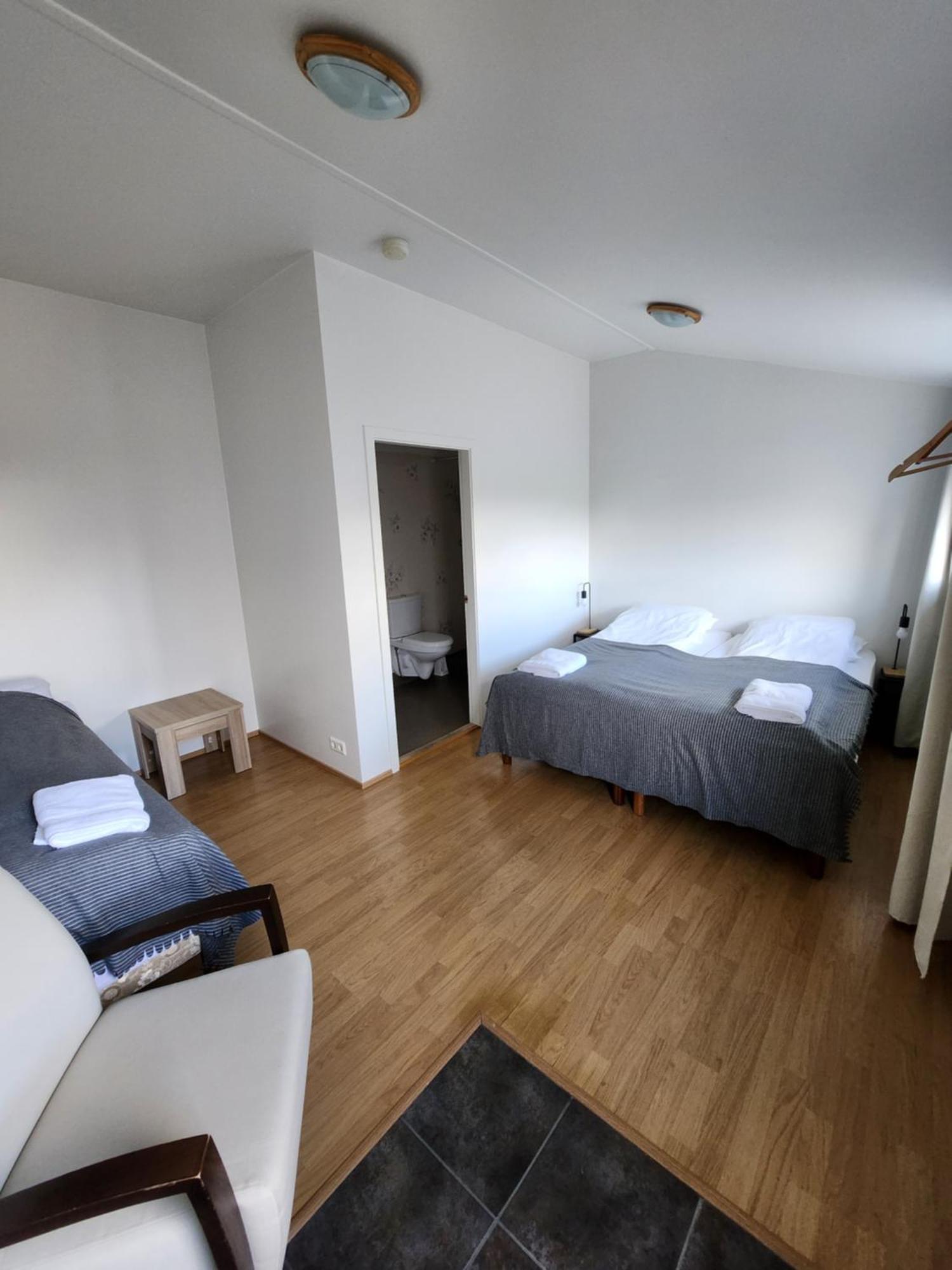 Fjos Guesthouse Varmahlid  Εξωτερικό φωτογραφία